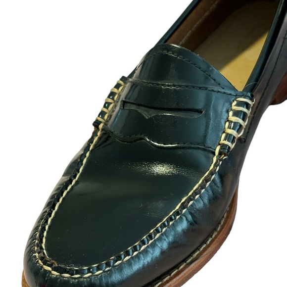 Bass Weejuns Whitney. Black Patent Leather. SZ. 10. Academia. Preppy. Classic - Picture 3 of 12